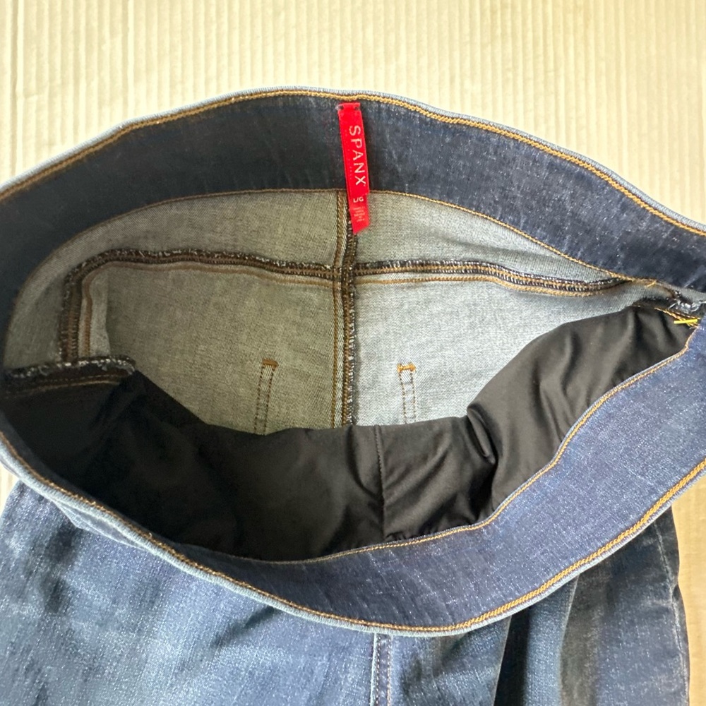 SPANX High Rise Dip Dye Colorblock Raw Hem Crop Flare Pull On Jeans Large - Picture 9 of 10